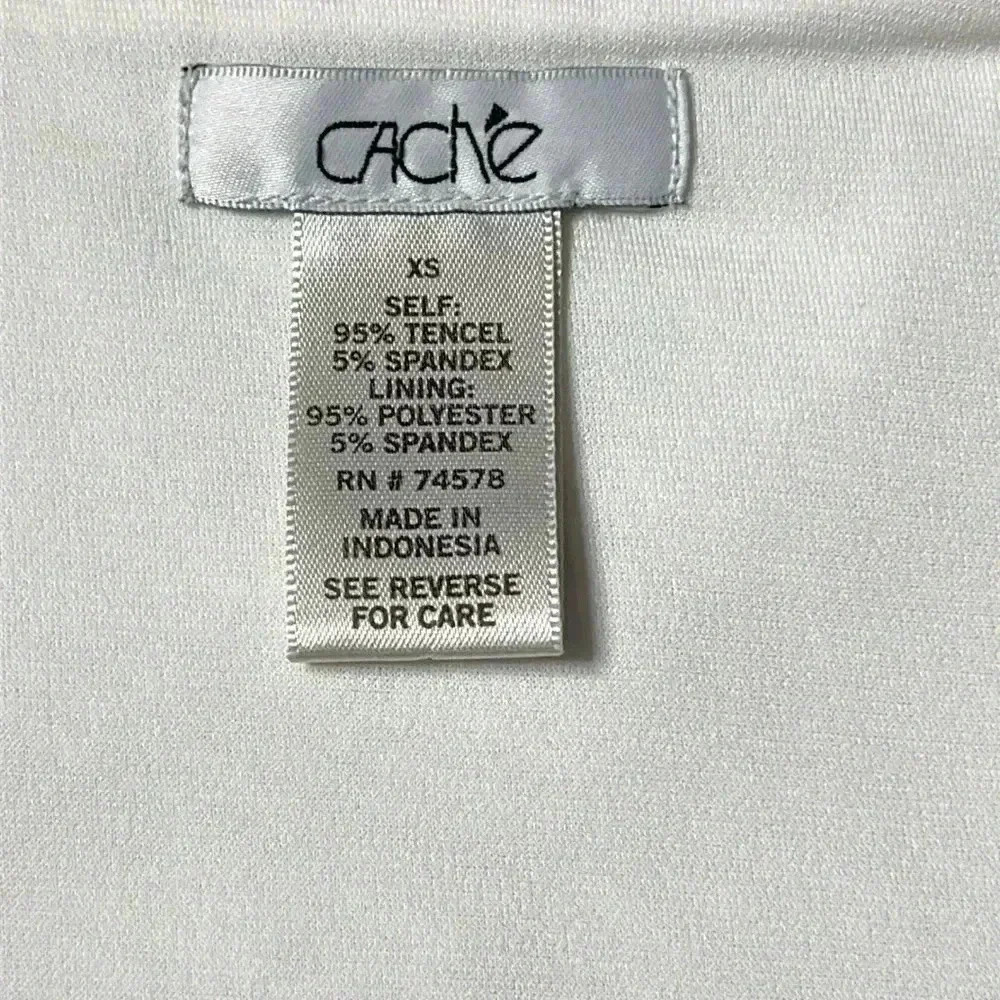 Cach Vintage White Unique Square Necktextured Sle… - image 4